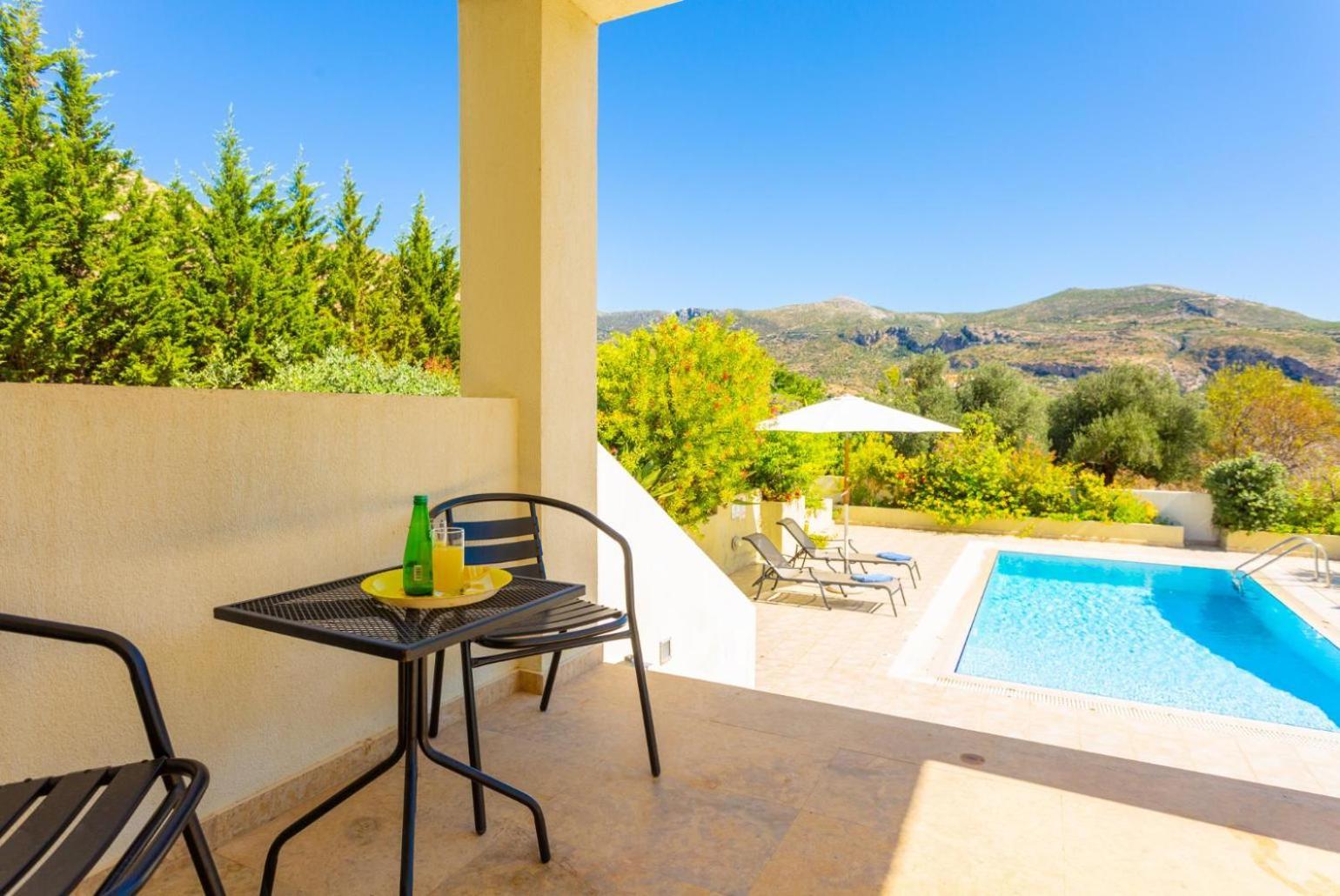 Villa Fedra Poros  Eksteriør billede